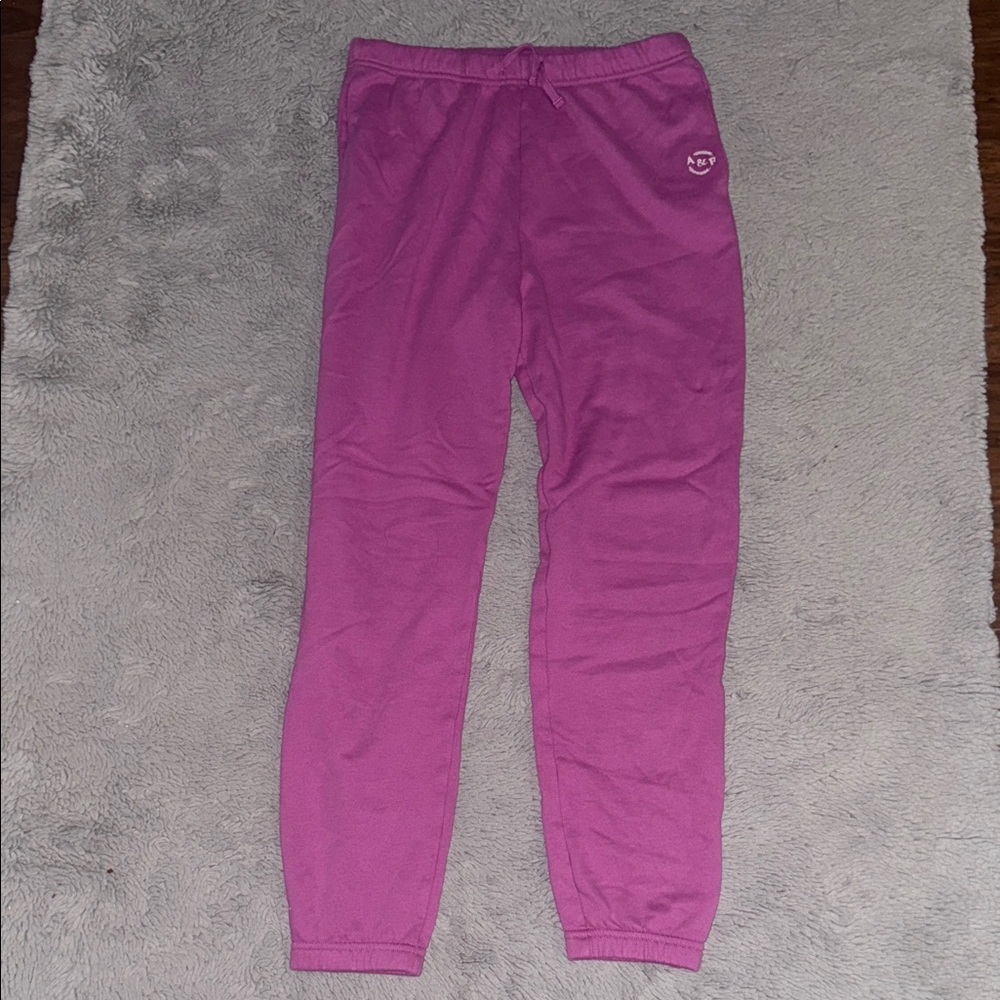 Abercrombie Kids Magenta sweatpants! Worn once! Kids size 15/16! Fits women’s S